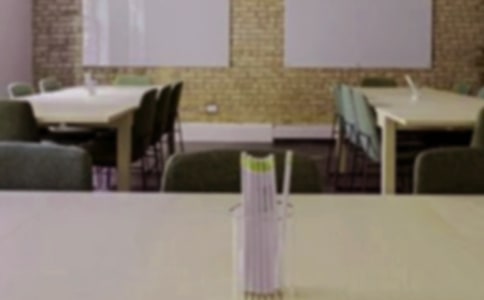 ���k������