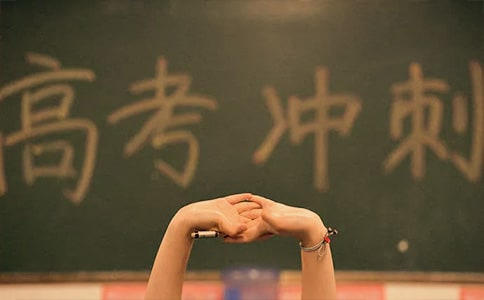 �߿����(hu��)���c(di��n)�����ز�