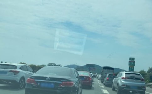���ٹ�·�ϵĽ�(j��ng)���Z�