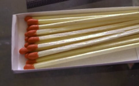 讀《賣火柴的小男孩》有感的350字作文
