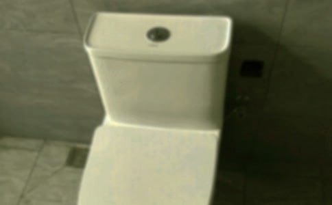 ��(l��)־С���£����RͰϴ�����b�Ƀ�ˮ
