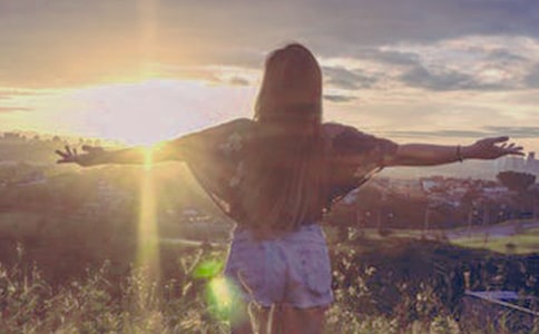�P(gu��n)��(��i)Ů�ԵĽ�����(bi��o)�Z(y��)