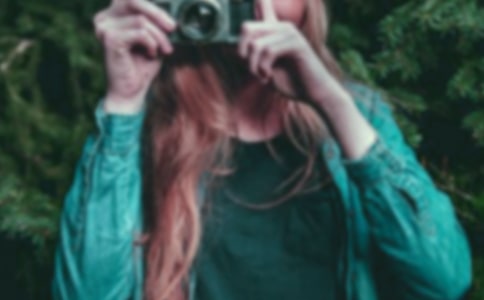 �����L��Ů���Ľ����Z�