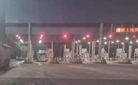 �������Mվ�����ĵ��w��